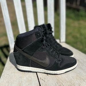 black nike wedges